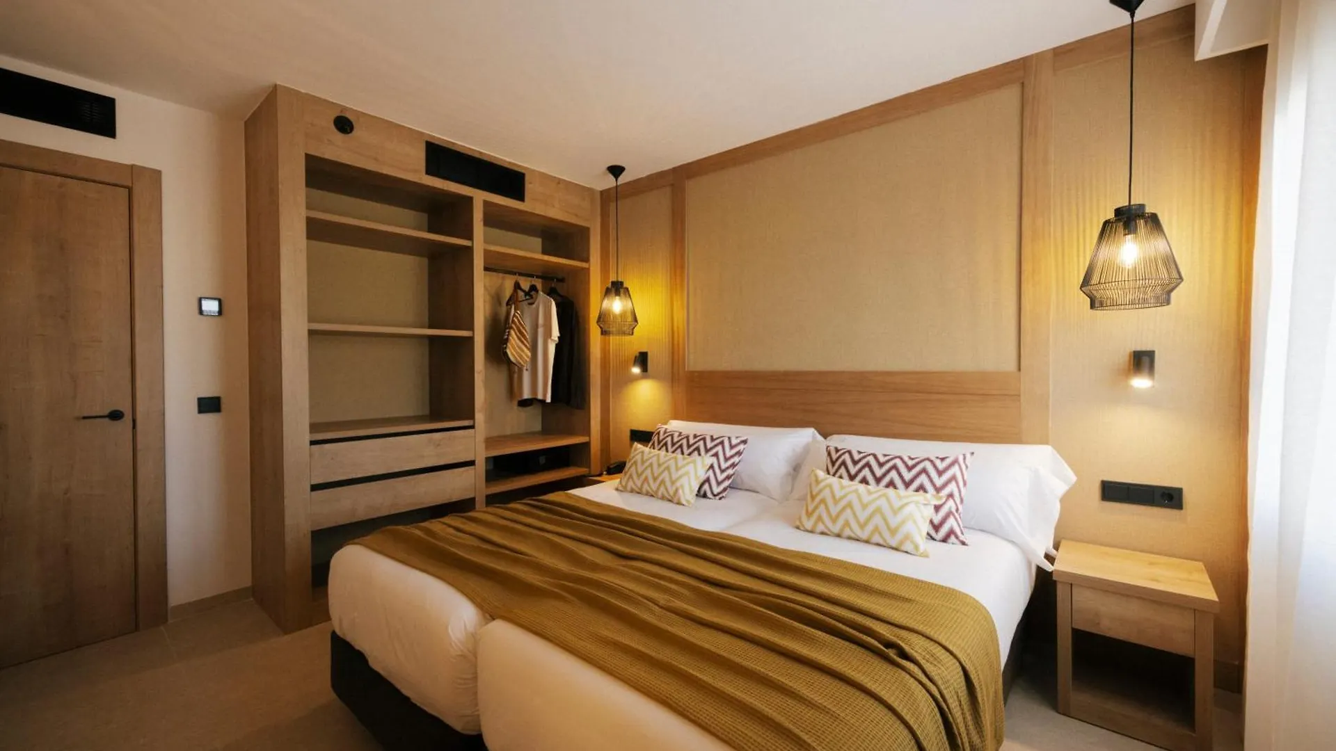 Hotel Caramelo Marina Calan Bosch - Adults Only Cala'N Bosch   Cala'N Bosch (Menorca)