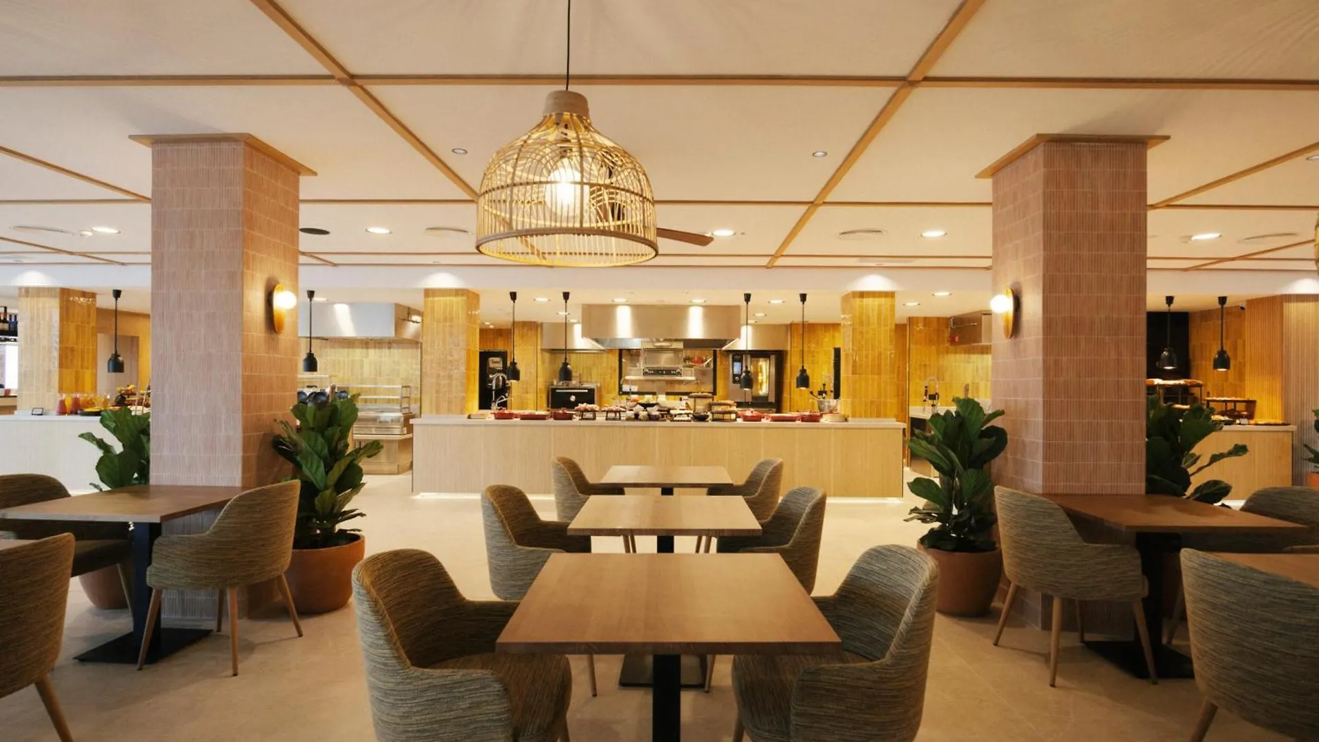 Hotel Caramelo Marina Calan Bosch - Adults Only Cala'N Bosch  Cala'N Bosch (Menorca)