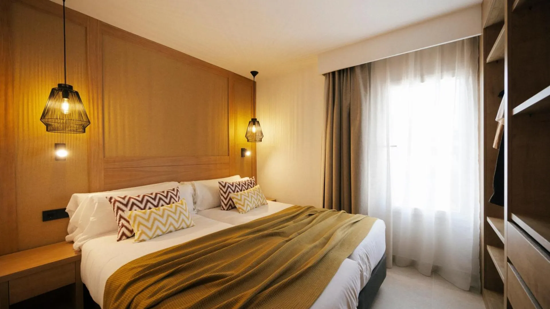 Caramelo Marina Calan Bosch - Adults Only Hotel Cala'N Bosch  4*, Cala'N Bosch (Menorca)